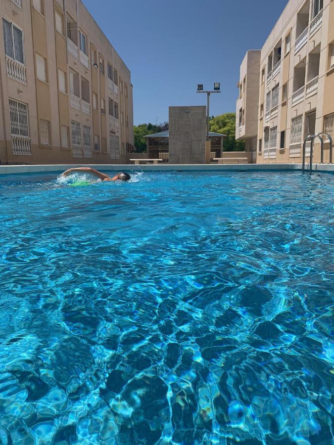 Sunny Green Apartment Torrevieja Eksteriør billede